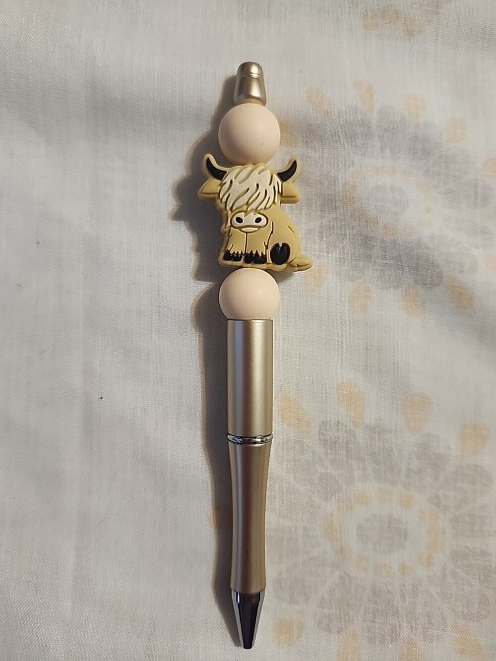 Bead Pen Highland Cow Pale Brown & Cream